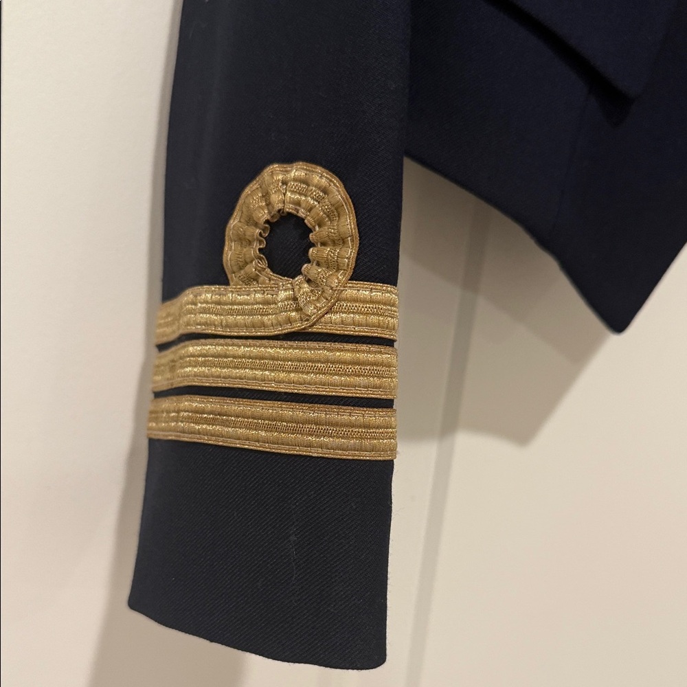 Ralph Lauren Midnight Blue Blazer with Gold Buttons - Picture 5 of 6